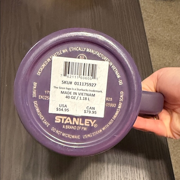 Stanley x Starbucks Plum Mug with Handle and Straw - Picture 4 of 7